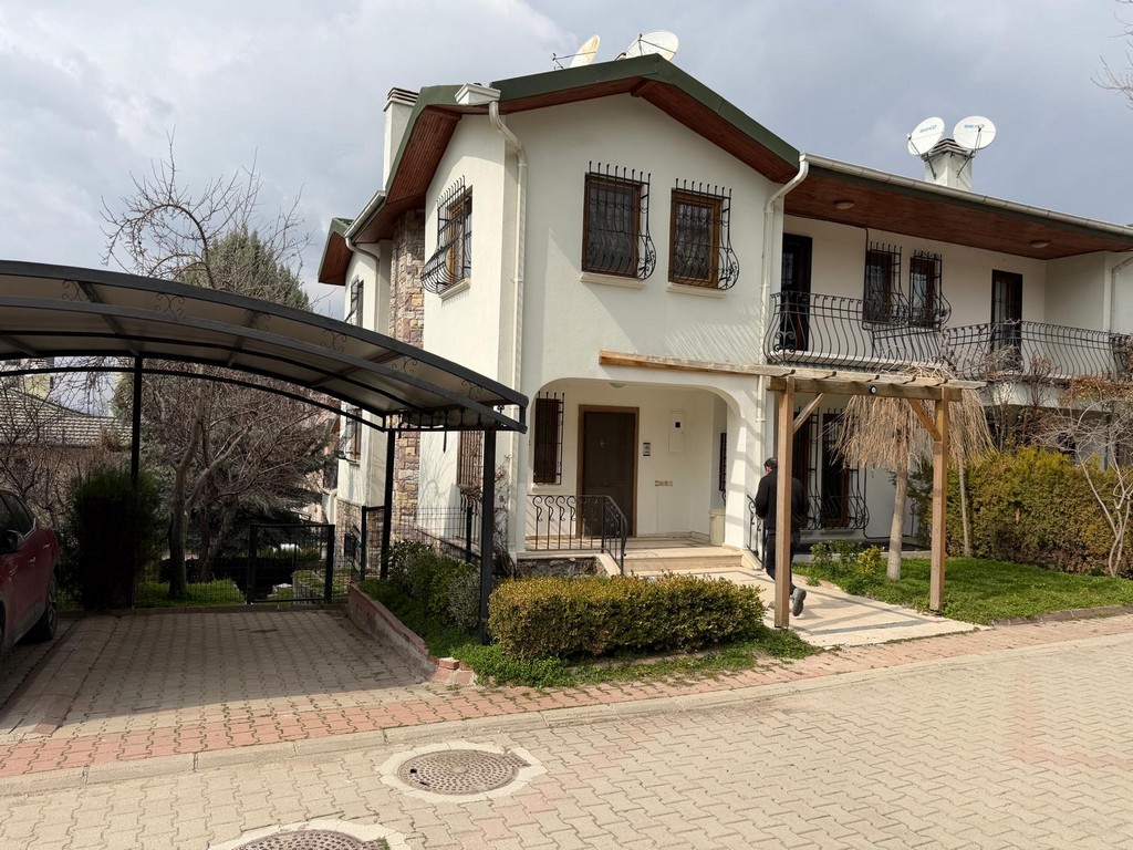 yunusemreafsar1.jpg